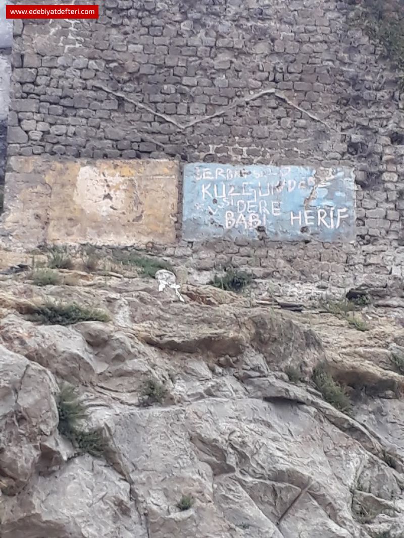 EFSANE KUZGUNDERE