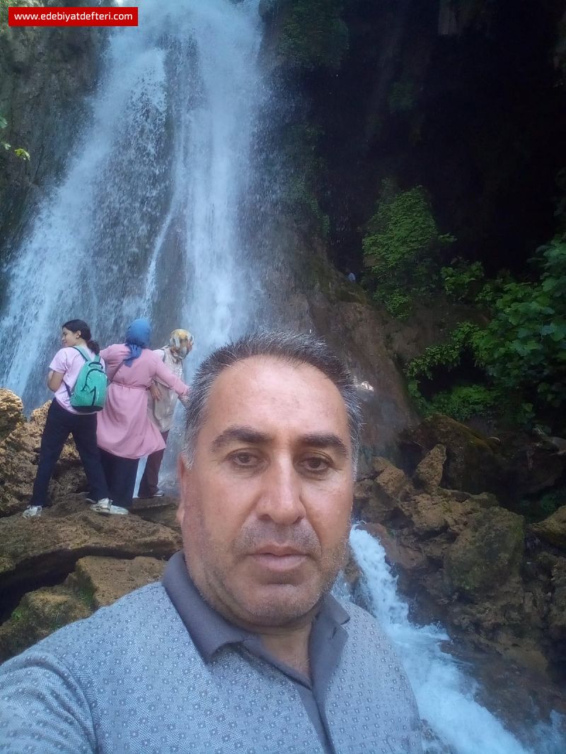 Şarlayan Şelalesi