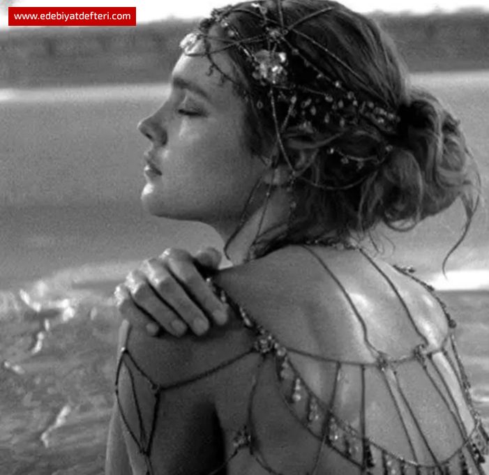 Vakit geceye çalar ...