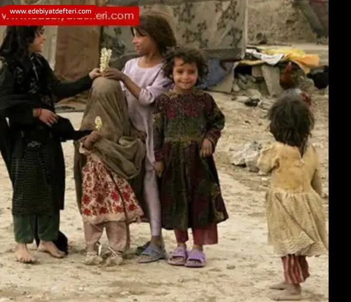 ŞİVESİ BOZUKTUR YALNIZLIĞIMIZIN: