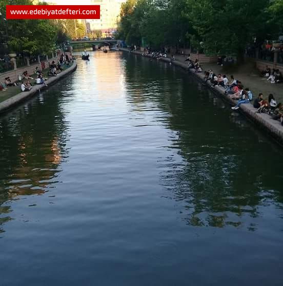 YILDIZLAR RÜZGAR BİLE AĞLIYOR BU GECE SENSİZ