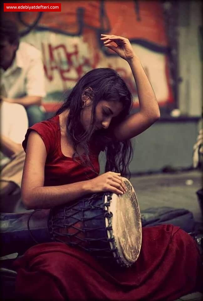 BEN SENİ ÖZLERKEN...