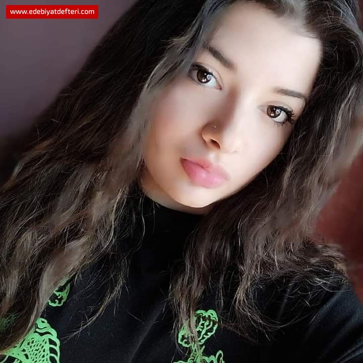 GECENİN LACİVERTİYDİ GÖZLERİN...!