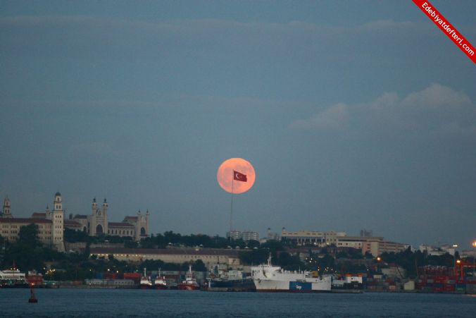 STANBUL’UM !     SANA YANIYORUM!...