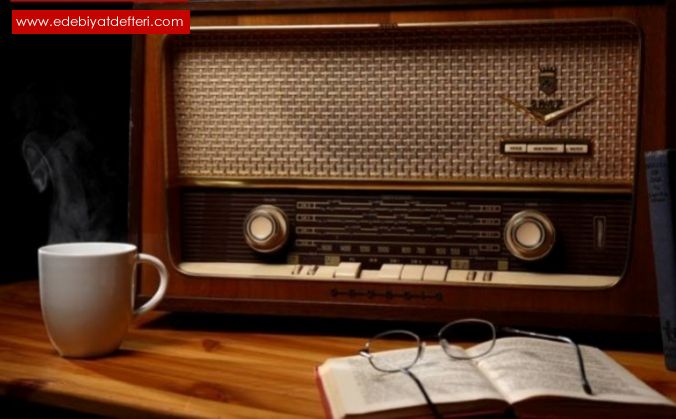 Bir Resme Bir iir - 28 Antika Radyo