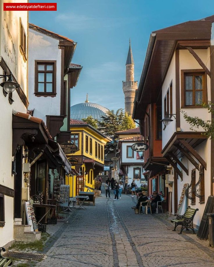 KOKUSU KALAN EVLER..