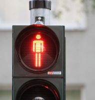 Trafikte K�rm�z� Neden Yan�yor Bileniniz Var M�...?