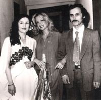 FİLİZ AKIN ANISINA