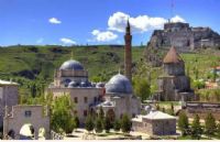 KARS’IN KALBİ EBU’L HASAN EL HARAKANİ