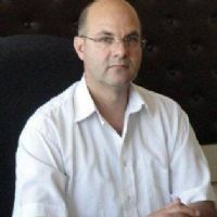 ŞAİR AYAZ ERDEM ANILARLA  GÖNÜLLERİ SÜSLEDİ